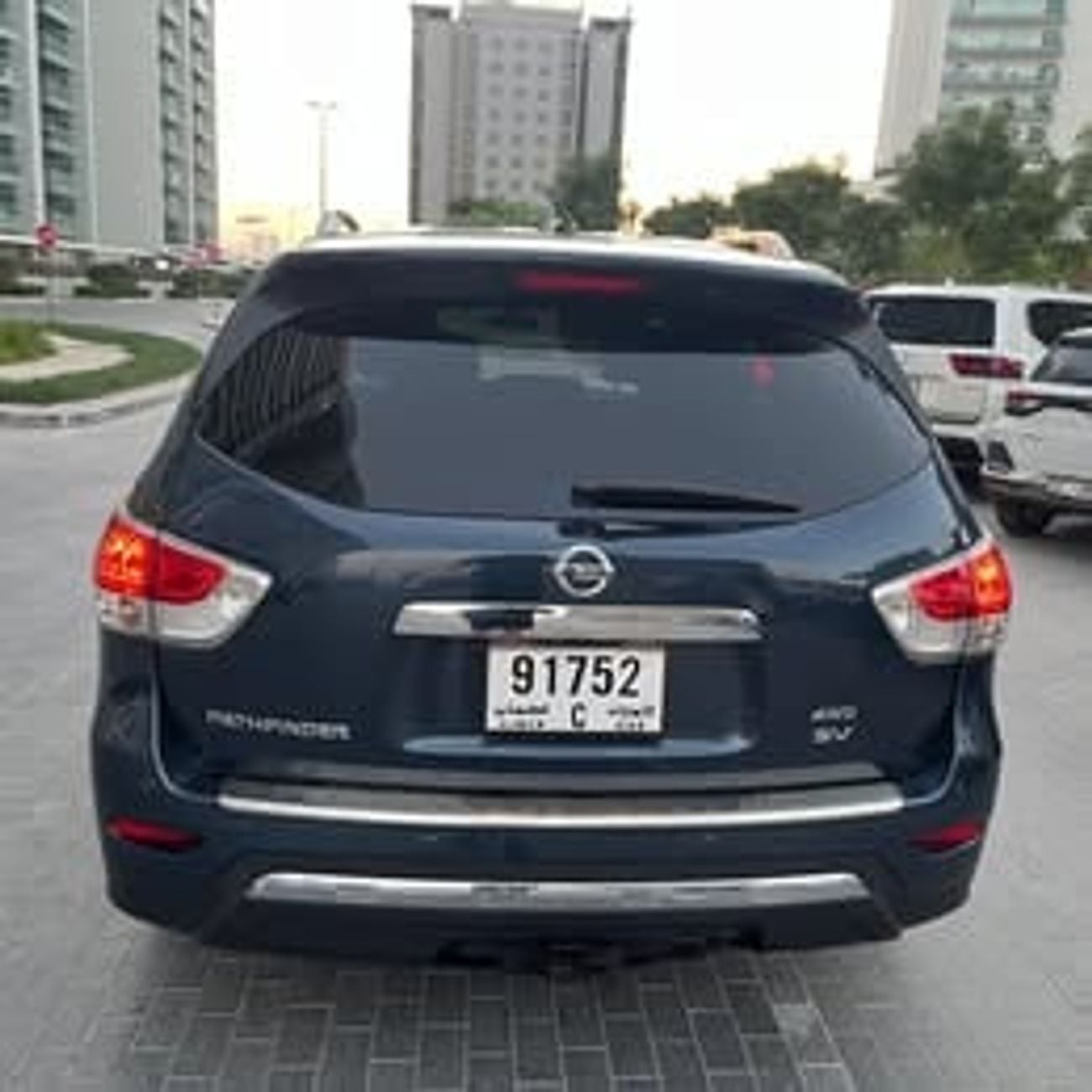 نيسان باثفايندر 2014 NISSAN PATHFINDER * 7 PASSENGER * CANADIAN SPEC * PRICED TO SELL *