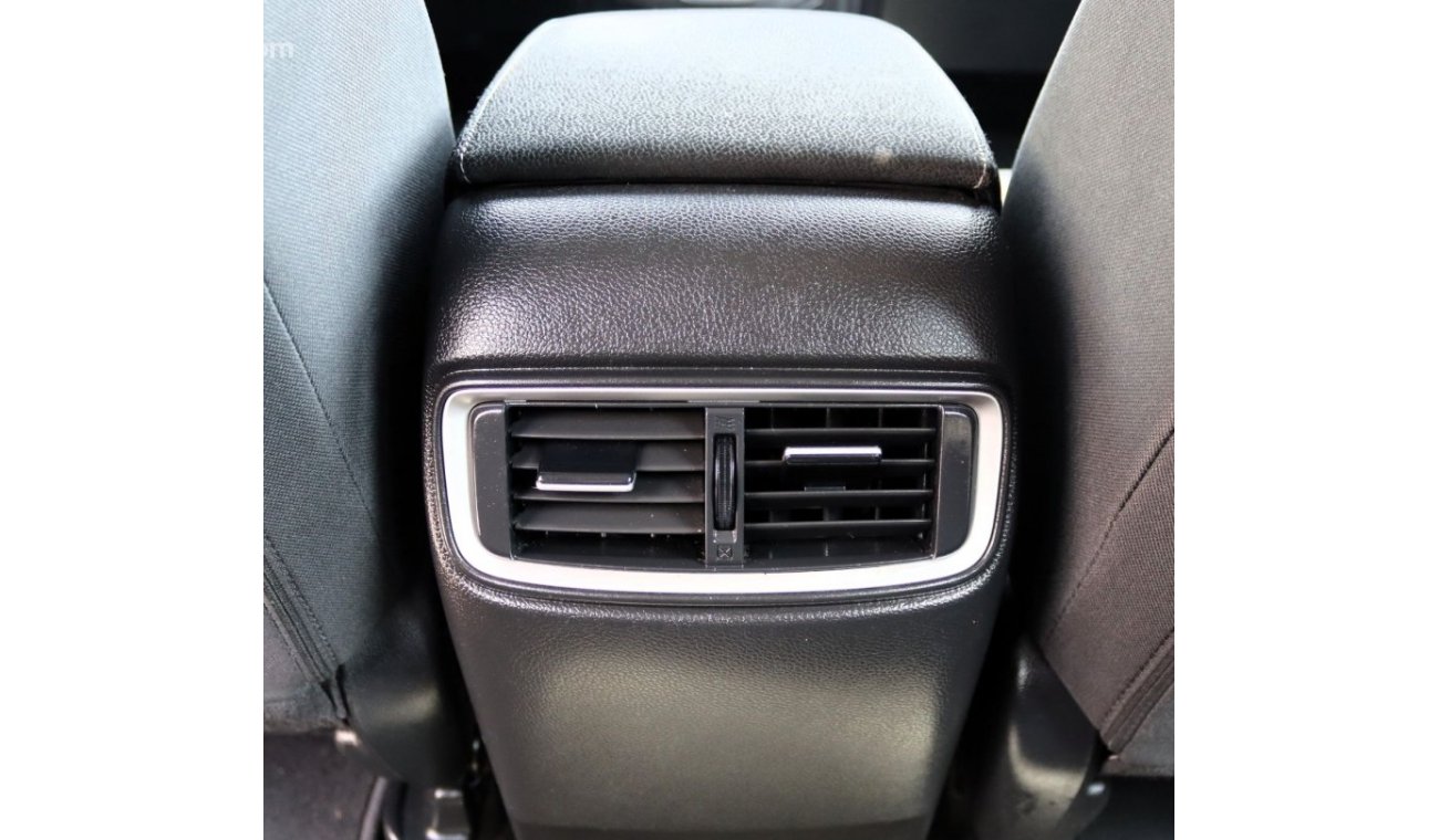 Honda CR-V LX HONDA CR-V 2018 ACCIDENTS FREE - GCC -  PERFECTC OCNDITION INSIDE OUT