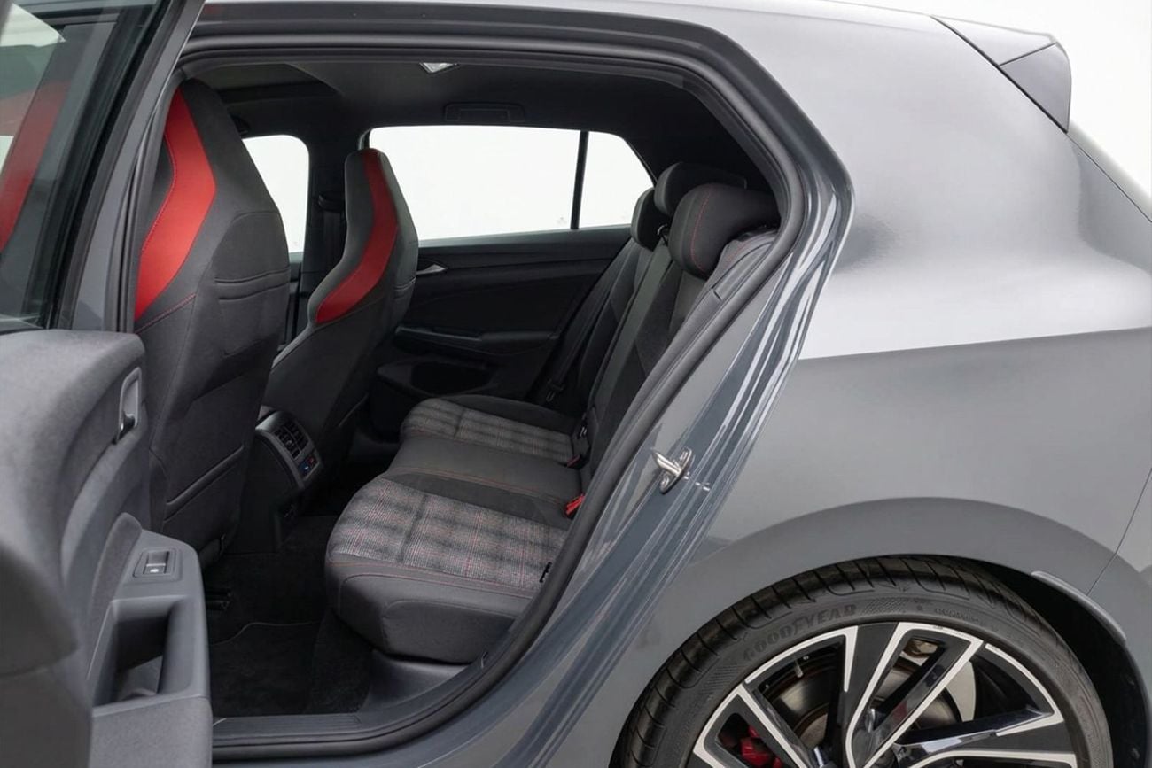 فولكس واجن جولف GTI