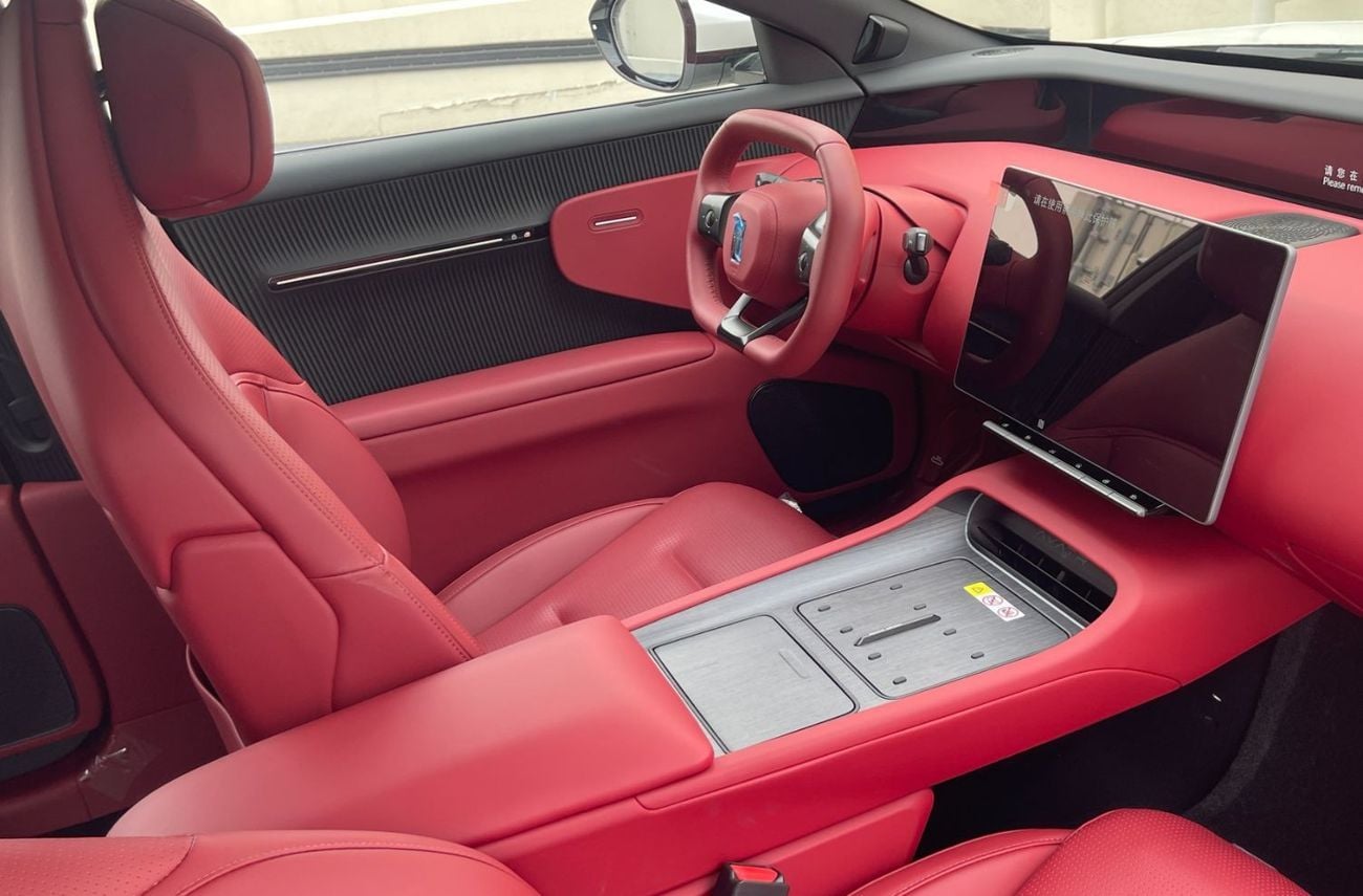 Avatr 12 ULTRA PERFORMANCE AWD 35.4" 4K PANORAMIC DASH