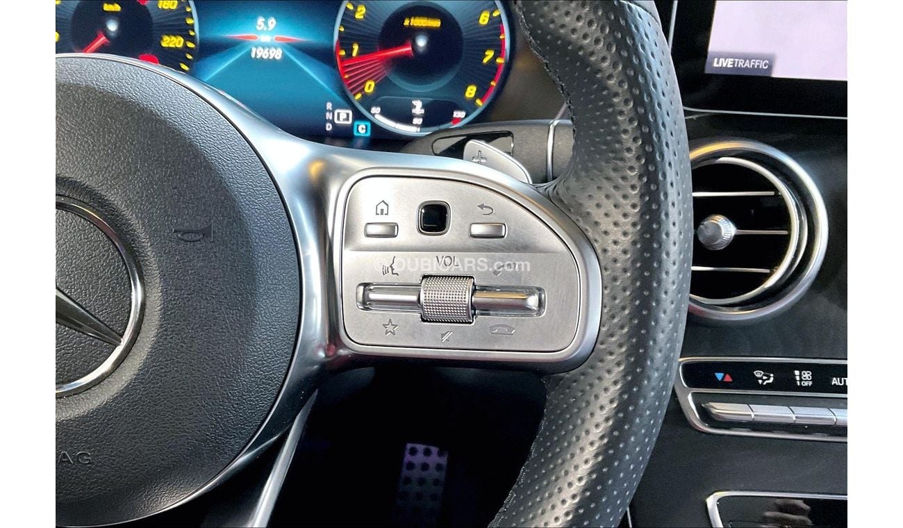 مرسيدس بنز C 200 Premium (AMG Line)