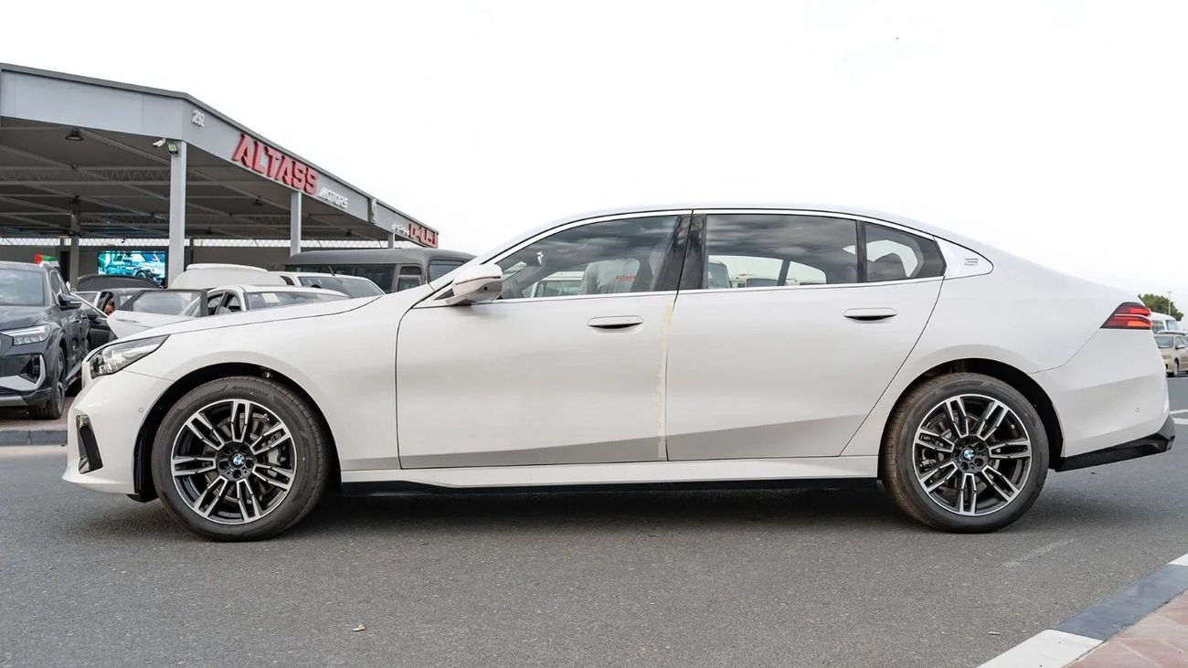 BMW 530Li 2026 | BMW 5 SERIES 530LI LEADING M SPORT PACKAGE [ EXPORT ONLY ]