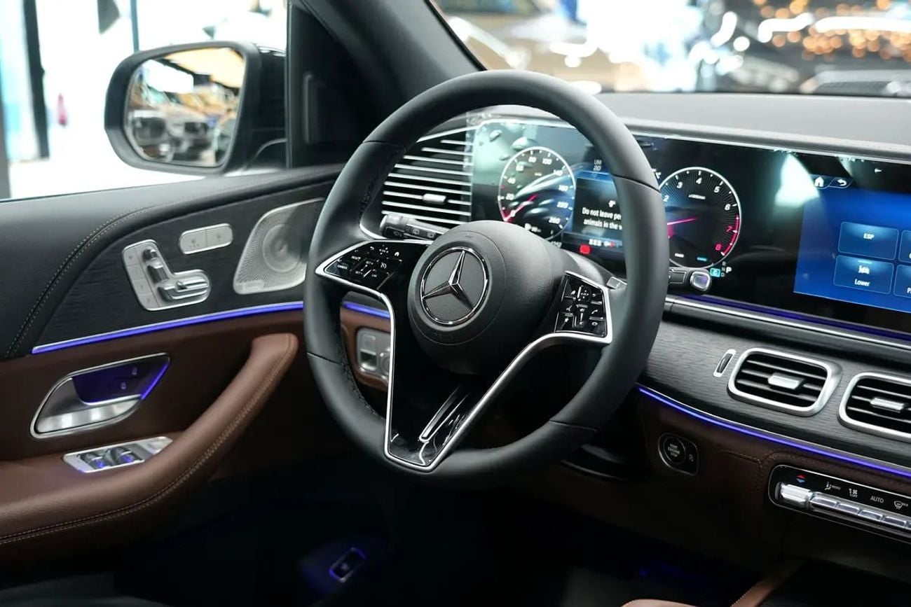 مرسيدس بنز GLE 450 4M DARK SERIES SUV | GCC 0km | Agency Warranty | AMG Package