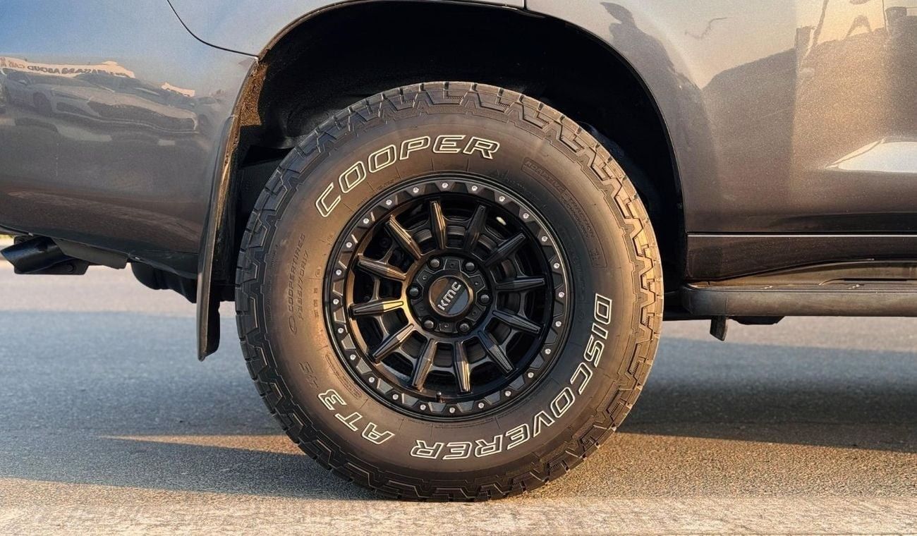 Toyota Prado PREMIUM MODIFICATION | ROOF RACK WITH SIDE LADDERS | 2021 | RHD | 2.8L DIESEL ENGINE | (AT) | SUNROO