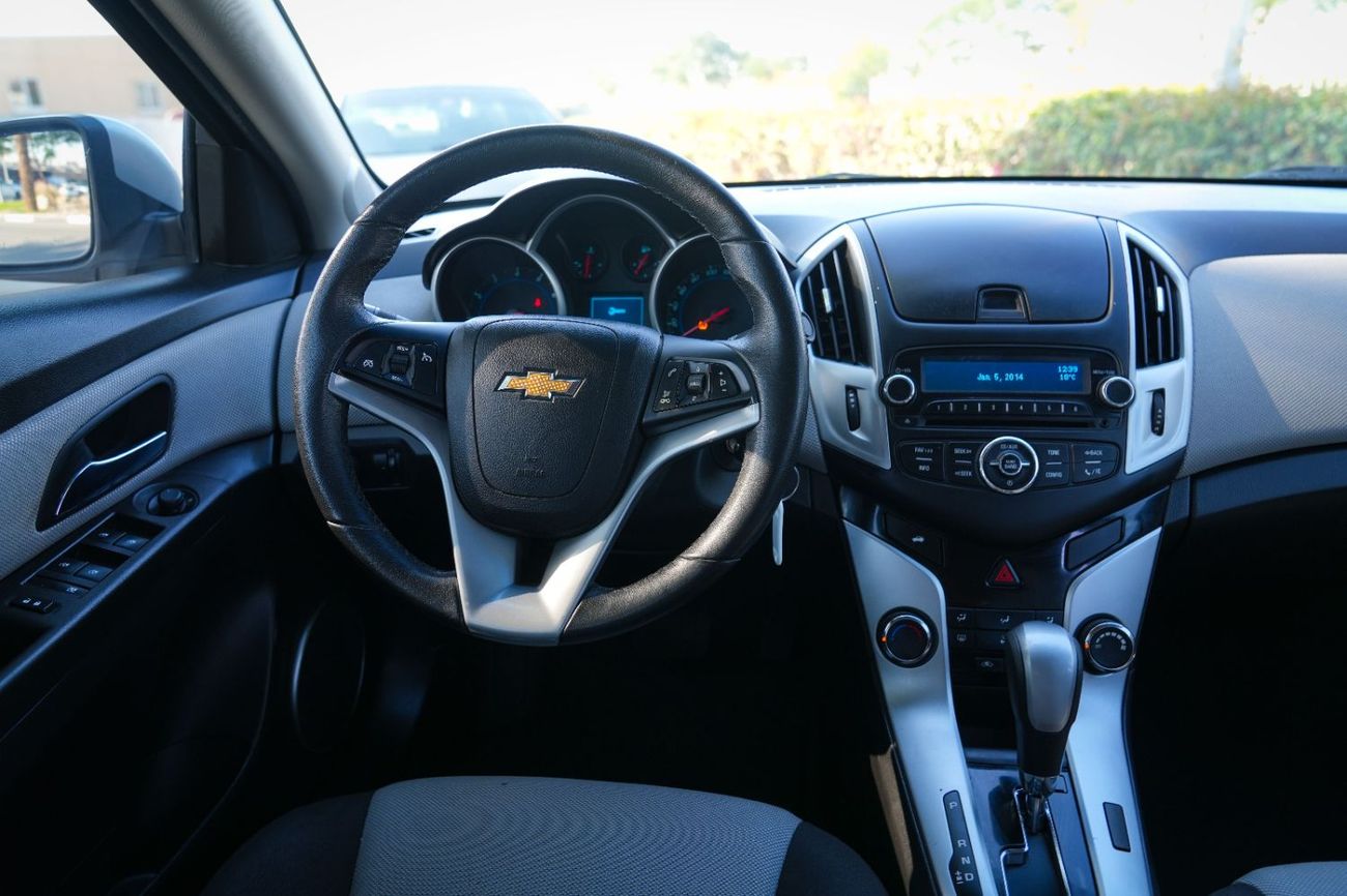 Chevrolet Cruze LS 2016!! GCC SPECS