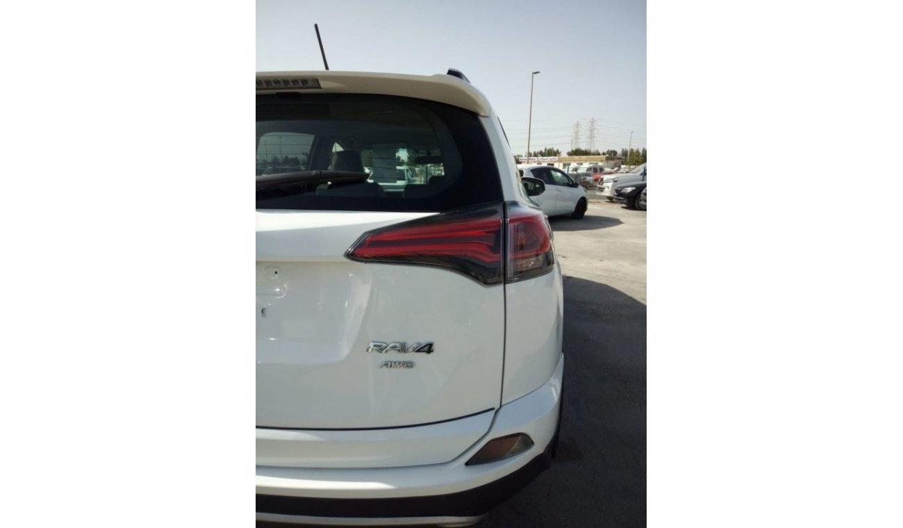 تويوتا راف ٤ 2015 AT, AWD, [Right Hand Drive], Perfect Condition, 2.5L, Petrol