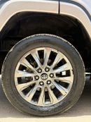 Toyota Land Cruiser EXR Toyota land cruiser LC300, year 2022, right hand drive, diesel 3.3L only foe export availab