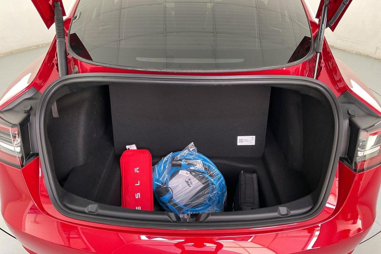 بورش تايكان 4S | عرض العيد الحصري | خالية من أضرار الفيضانات