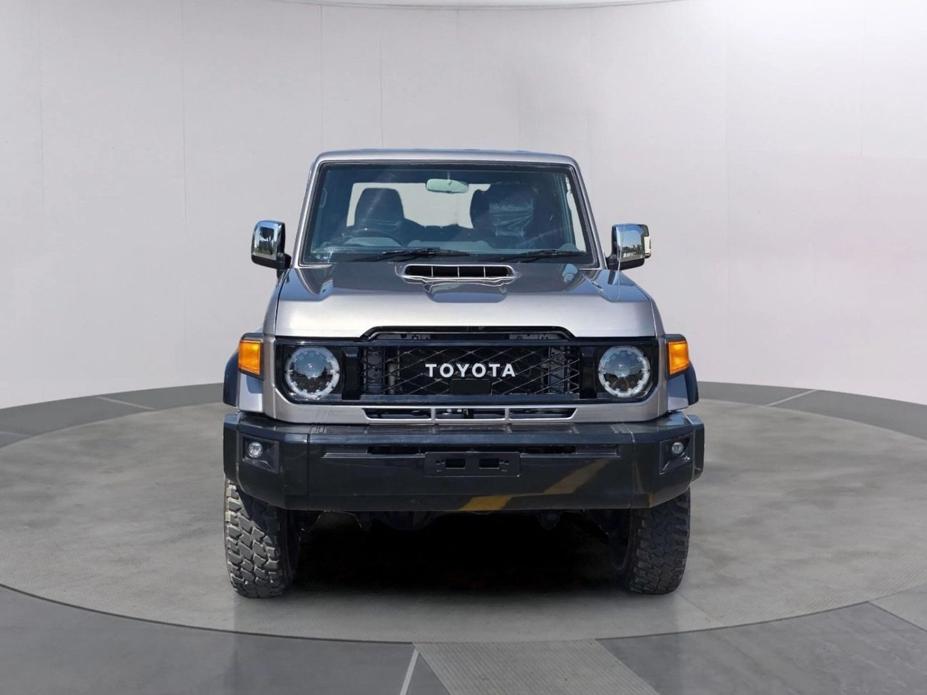 تويوتا لاند كروزر 70 Std 4.5L 4WD