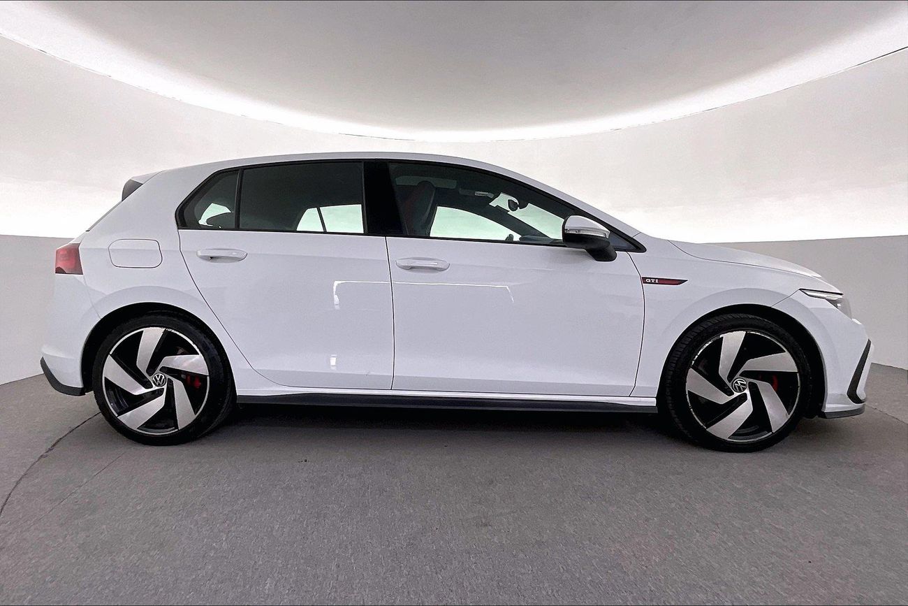 Volkswagen Golf GTI - Cloth | Carnival Sale • UP TO AED 20,000 OFF | Guaranteed Warranty | 0 Down Payment