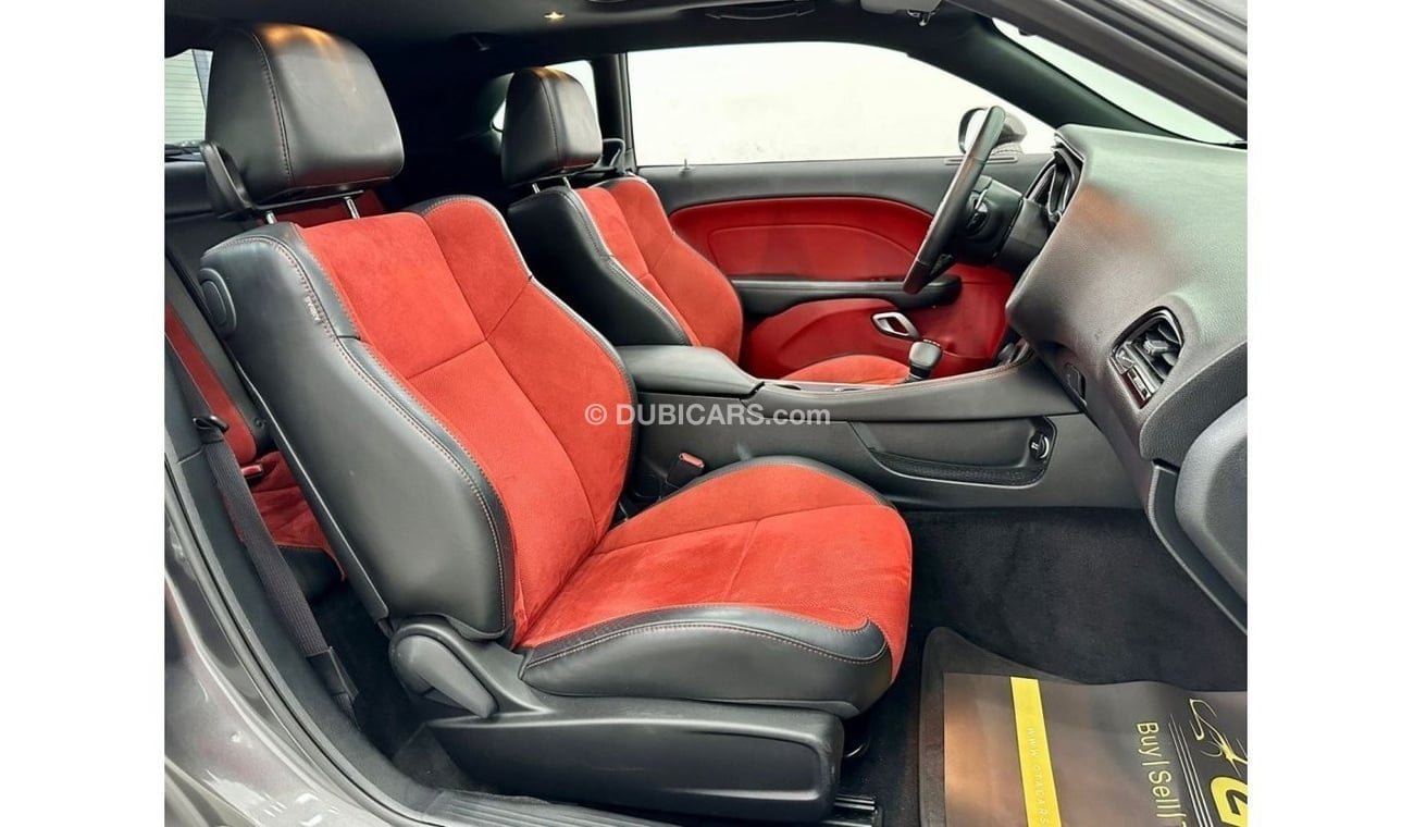 Dodge Challenger 2018 Dodge Challenger R/T Shaker Package, July 2024 Dodge Warranty + Service Package, GCC