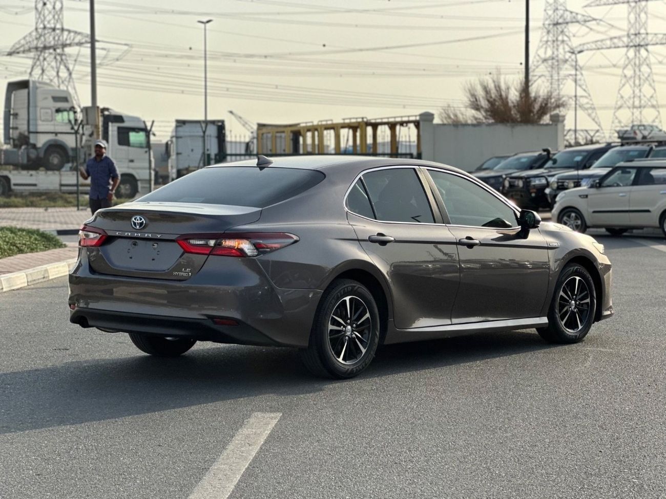 Toyota Camry Hybrid LE HEV 2.5L