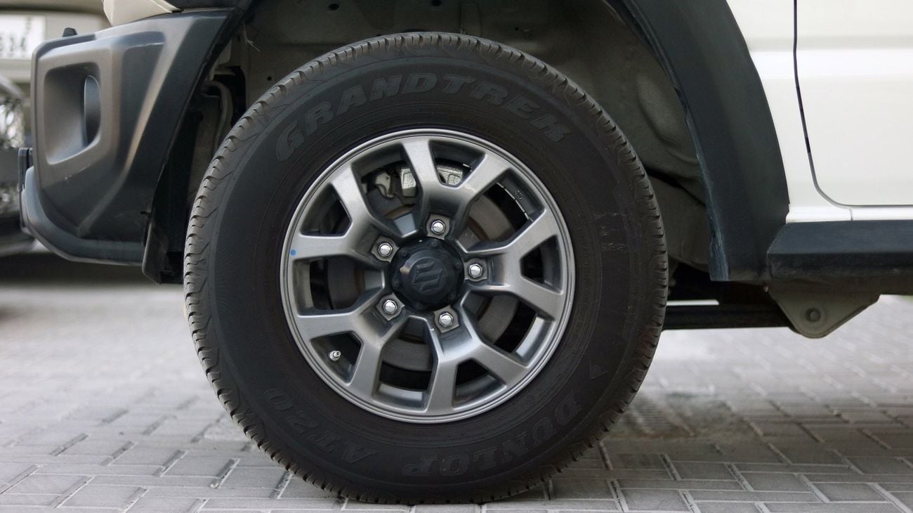 Suzuki Jimny GLX | Agency Warranty | Full Service History | GCC | Zero DP Support