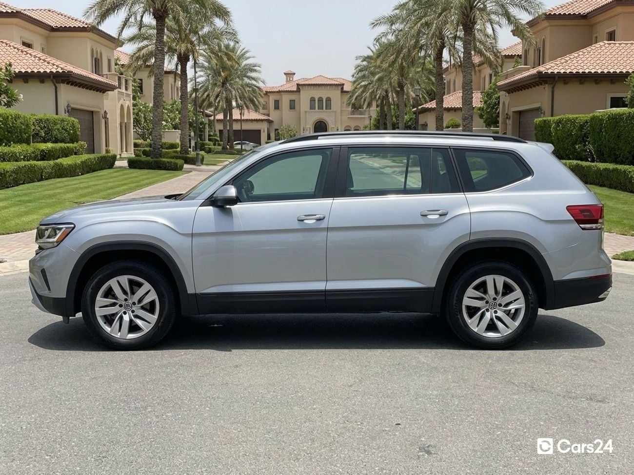 Volkswagen Teramont 3.6L 2023 | 0 DP | 1176/Month | 30 Day Return | Service History