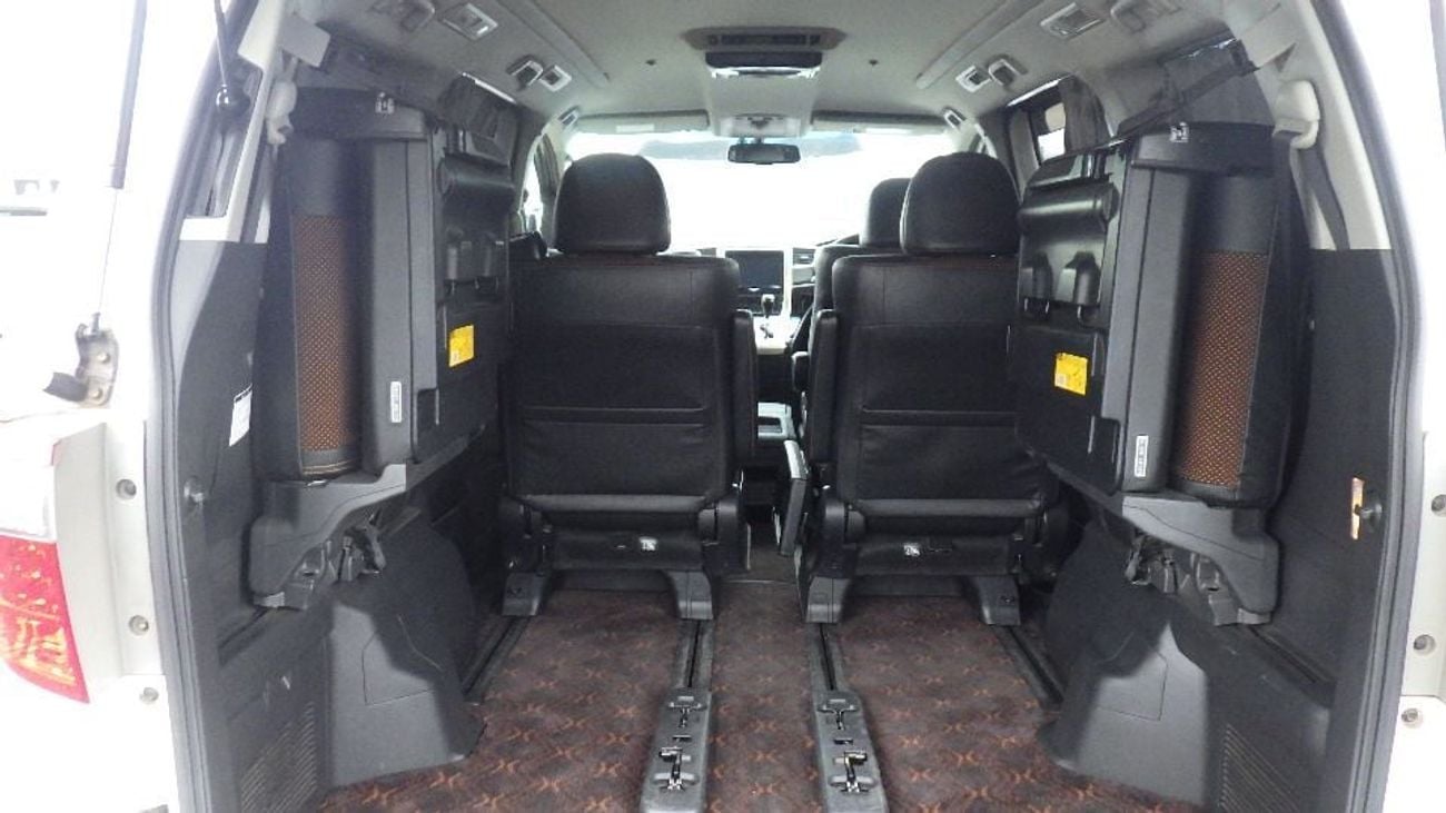 تويوتا ألفارد 2.4L V4 PETROL / DVD / PARKING SENSOR / 2014/240S TYPE GOLD2/ANH20W