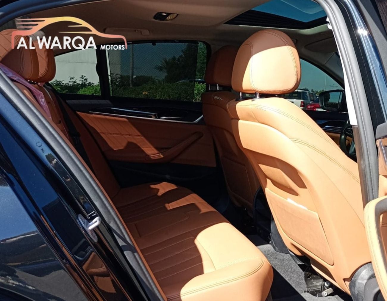 بي أم دبليو 520i EXCLUSIVE PLUS Middle East Edition 2.0L