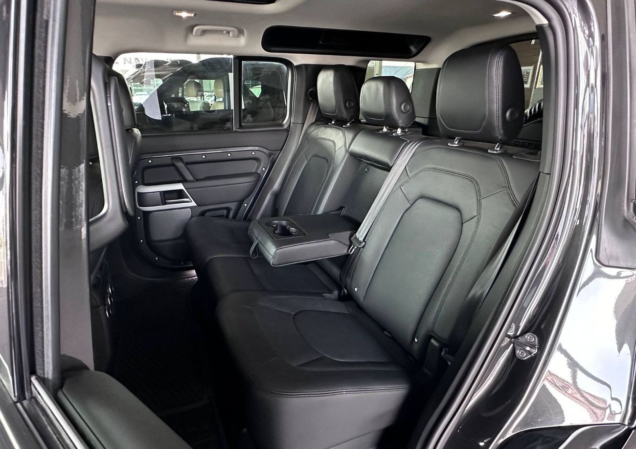 Land Rover Defender P400 Full options with one year warranty