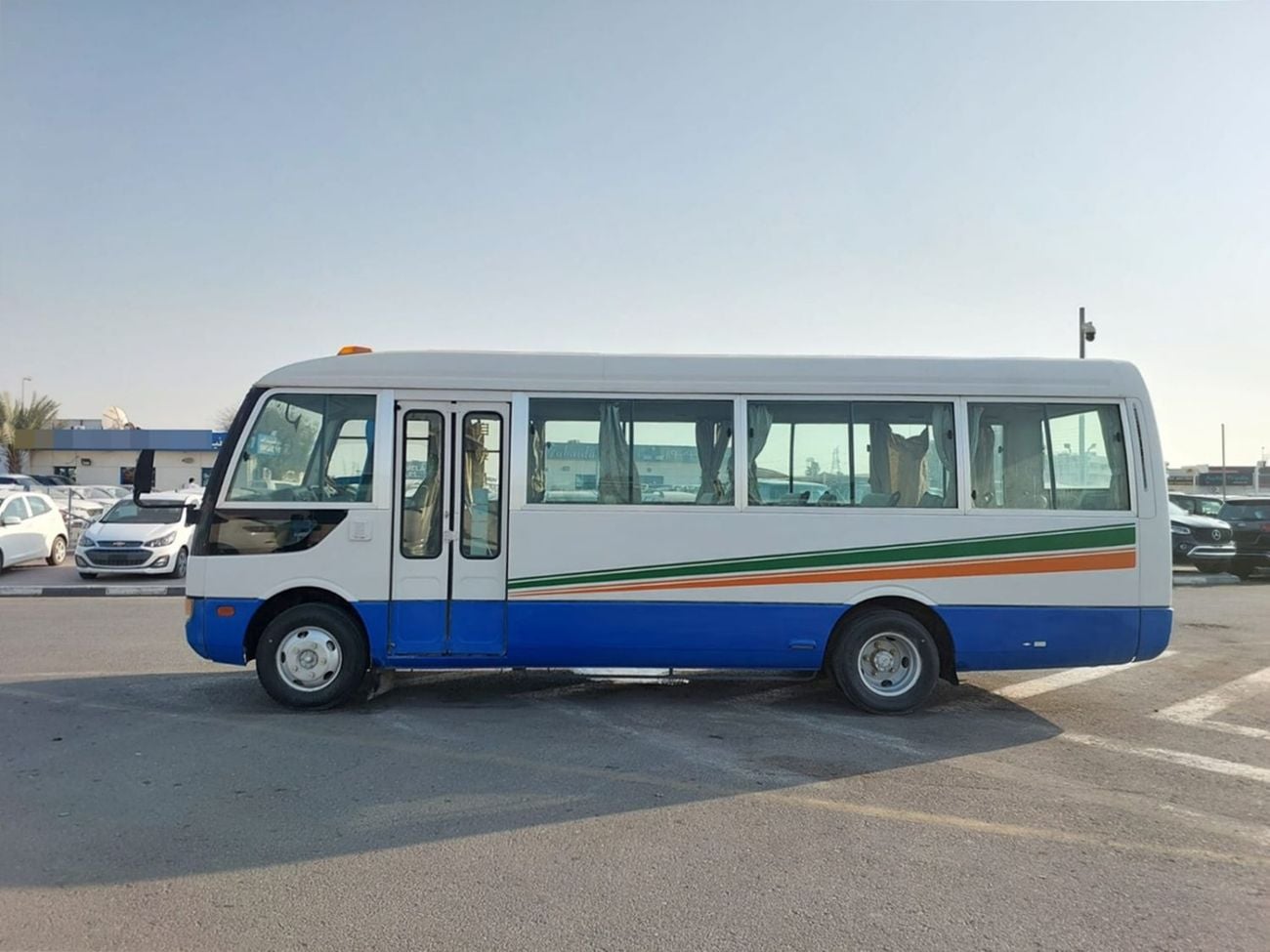 ميتسوبيشي روزا (RAMADAN OFFER) MITSUBISHI ROSA BUS RHD 2004 MODEL 5.2 L DIESEL MANUAL(PM00303)