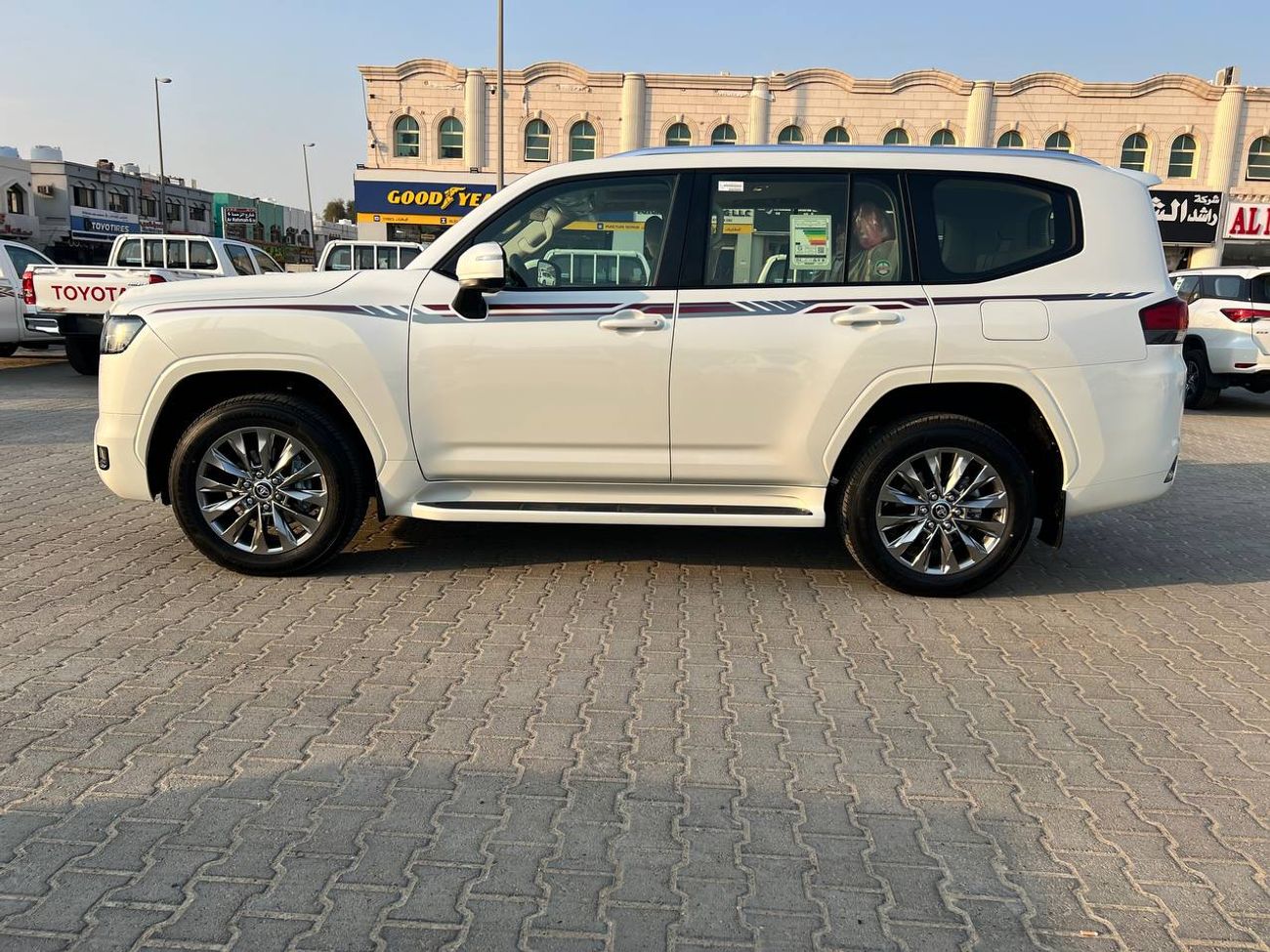 Toyota Land Cruiser GXR 4.0L TOYOTA LAND CRUISER GXR 4.0 L MODEL 2025