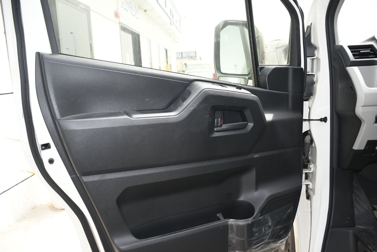 Toyota Hiace 3.5L Automatic With Rear Heater & Auto Slide Door  (Ready Stock)