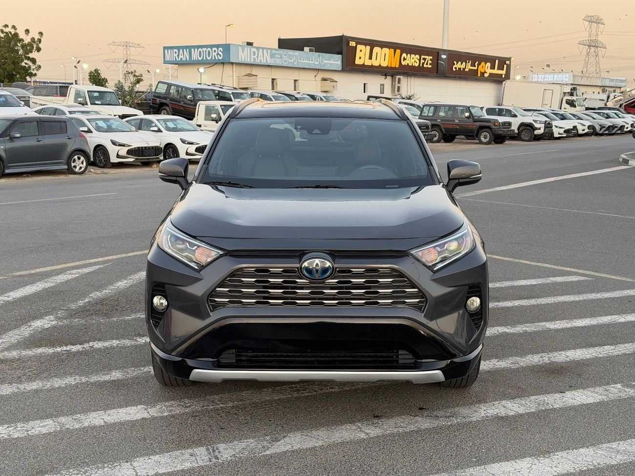 تويوتا راف ٤ 2021 TOYOTA RAV4 XSE HYBRID AWD FULL OPTIONS IMPORTED FROM USA