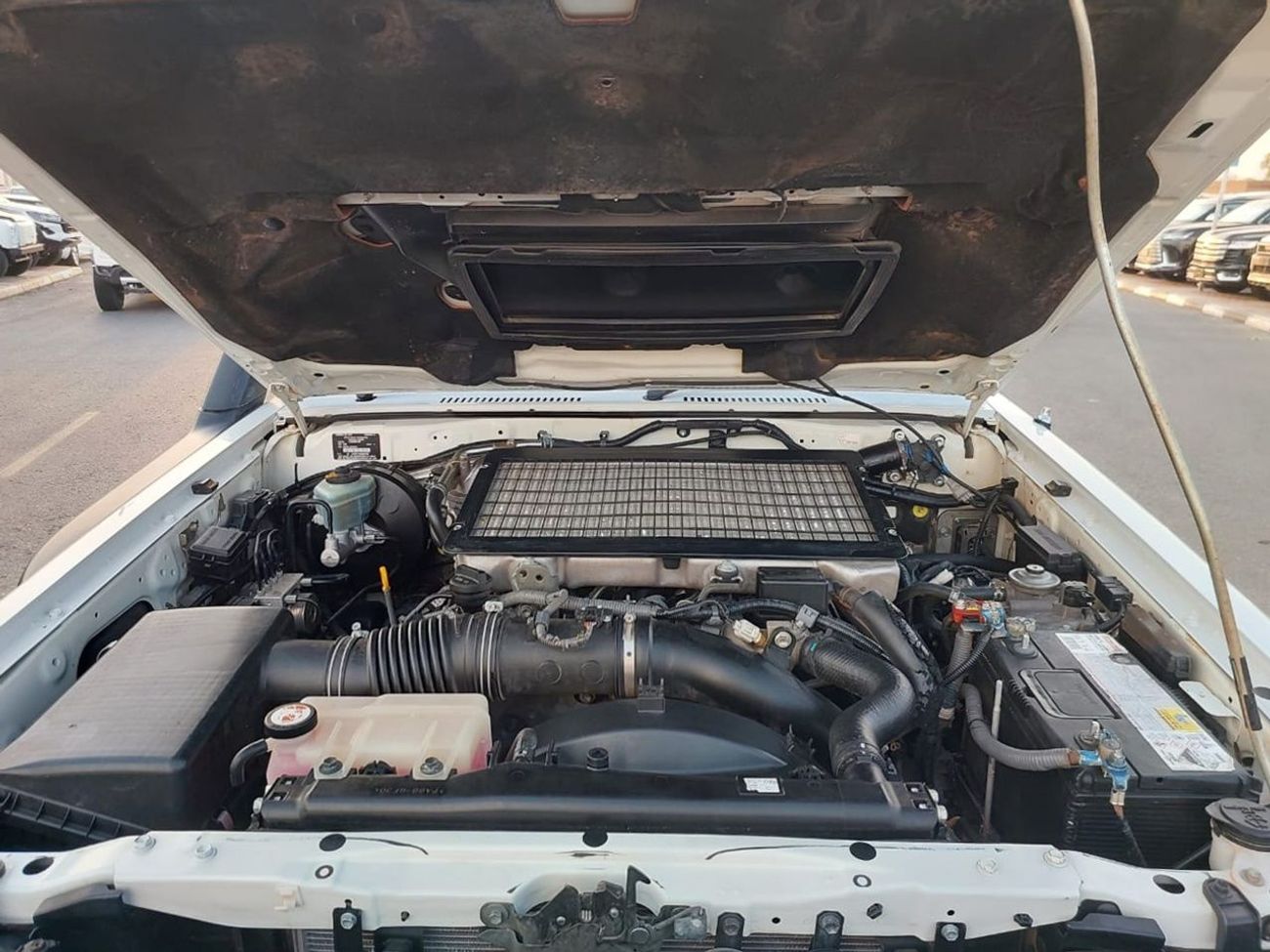 Toyota Land Cruiser TOYOTA LAND CRUISER AMBULANCE SUV RHD 2017 MODEL 4.5 L DIESEL MANUAL(PM07499)