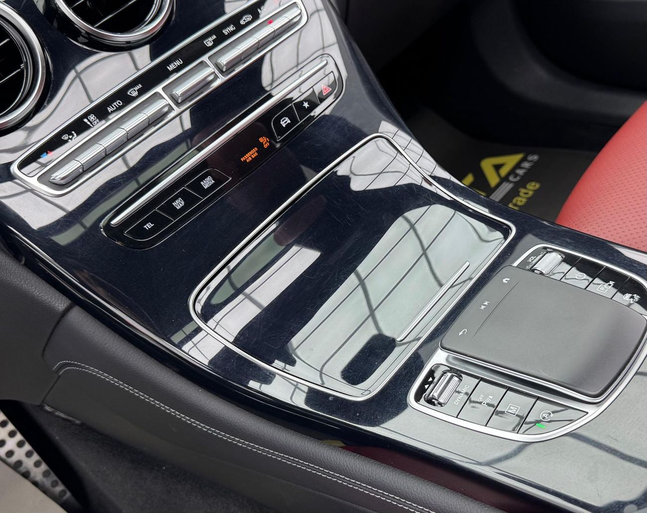 مرسيدس بنز GLC 200 Std 2.0L 2021 Mercedes Benz GLC200 AMG 4MATIC, Warranty, Full Mercedes Service History, GCC