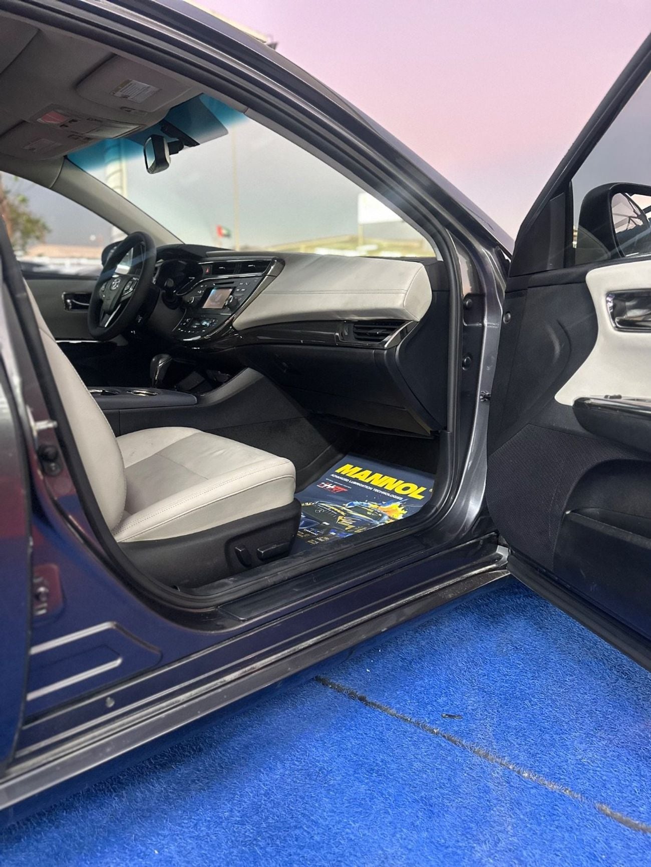 Toyota Avalon XLE 3.5L