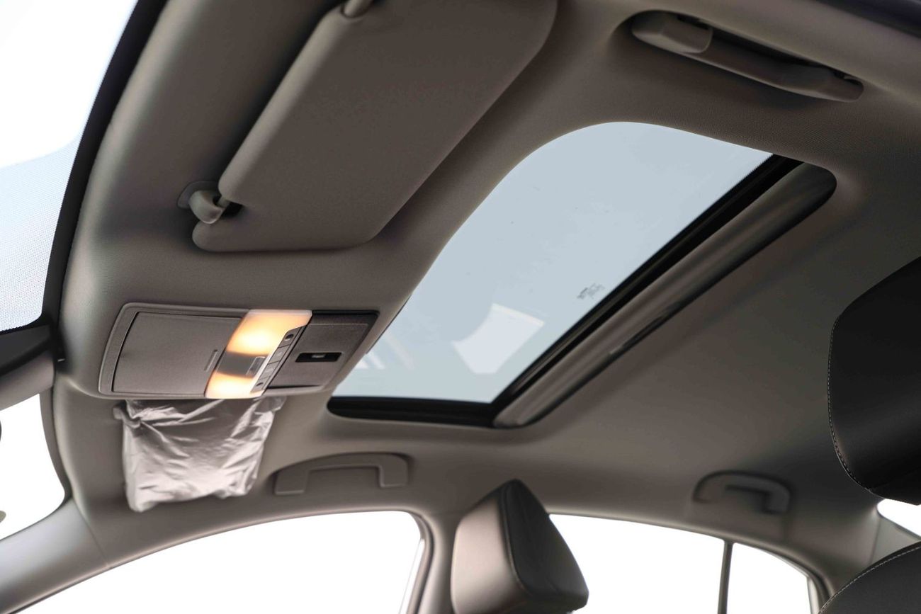 Nissan Sylphy 2024 Nissan Sylphy 1.5 E-POWER ULTRA  HYBRID PLUS - White inside Black | Export Only