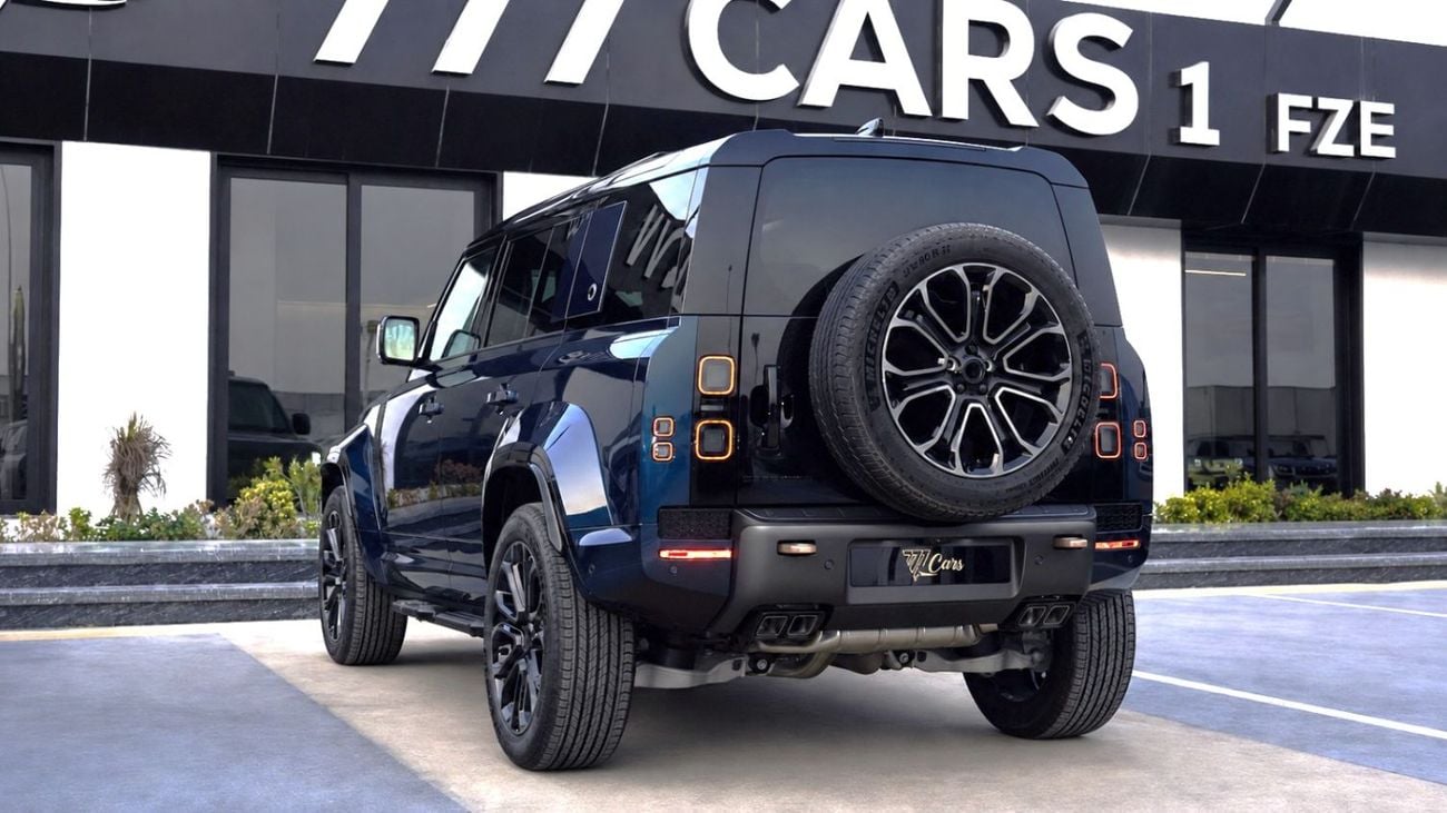 Land Rover Defender 110 OCTA  P635 | Sargasso Blue | Light Cloud/Lunar | 635 HP
