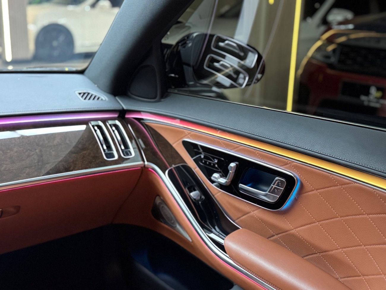 مرسيدس بنز S 580 4MATIC Exclusive 4.0L