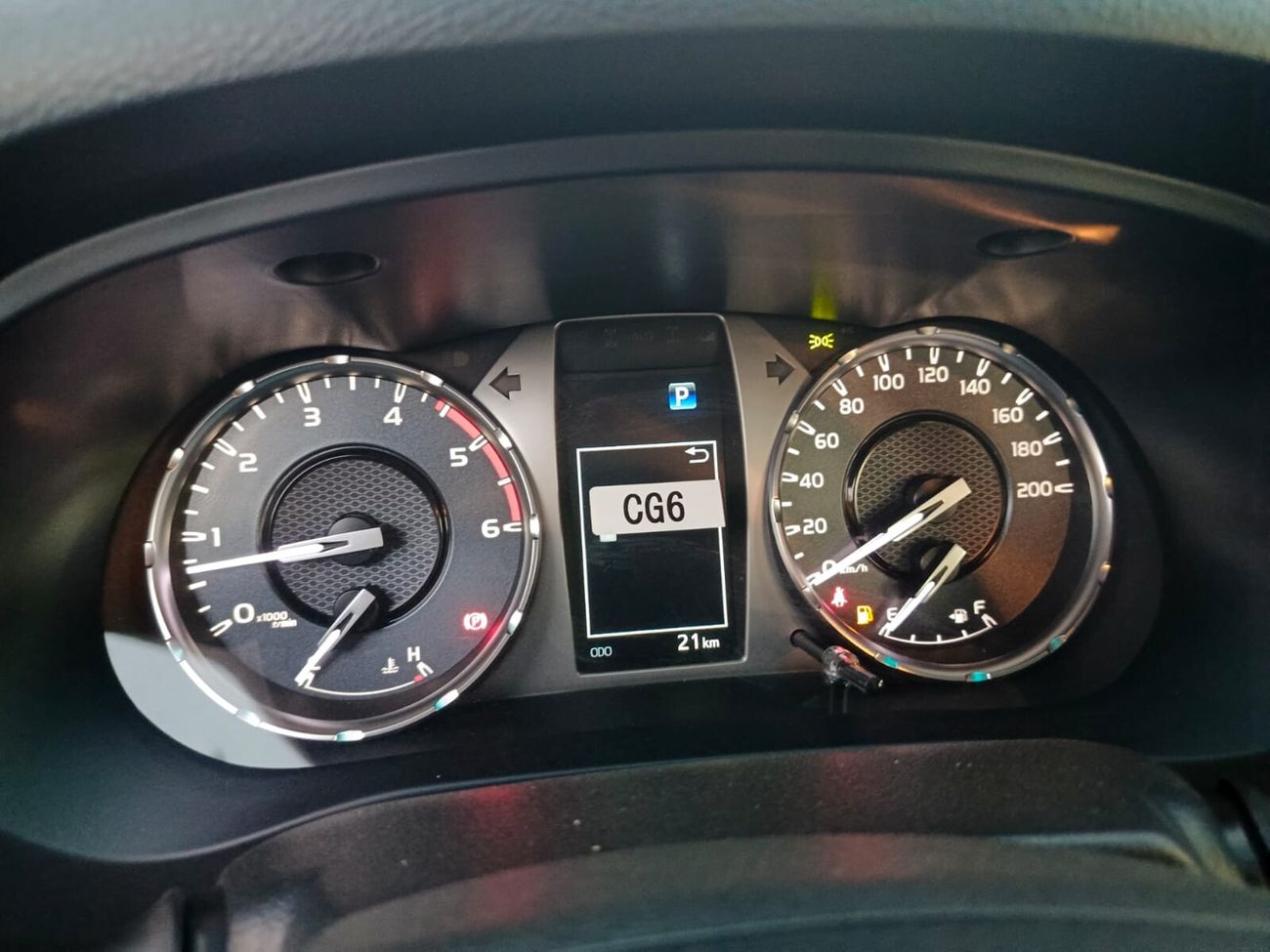 تويوتا هيلوكس Toyota Hilux 2.8L Diesel GLXS SR5, DC, AT, 4x4