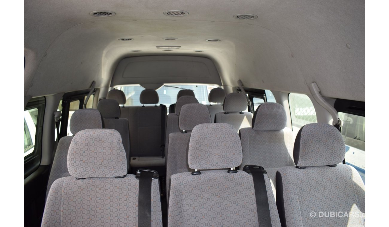 تويوتا هاياس Toyota Hiace Highroof Bus,Model:2014.Excellent condition