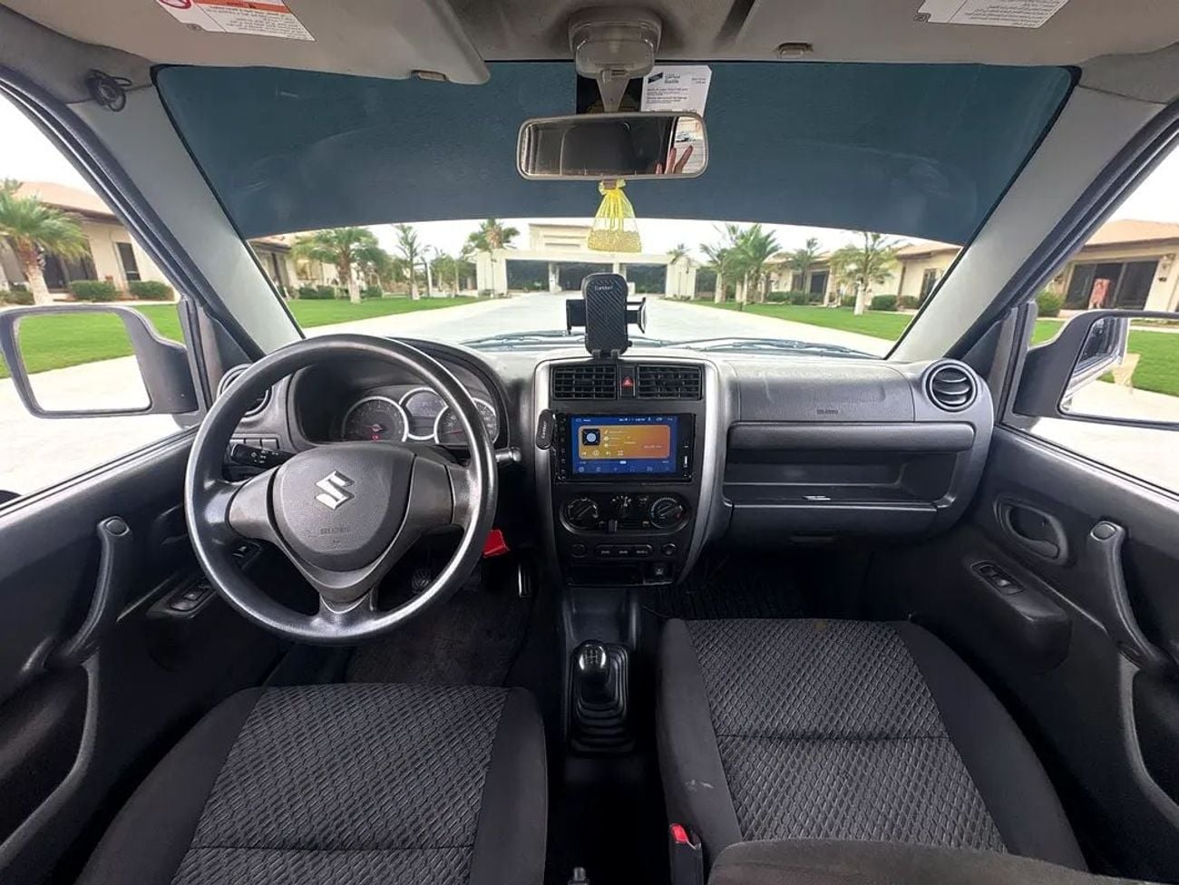 Suzuki Jimny SUZUKI JIMNY | 1.3L I4 – 85 BHP | 2016 | GCC SPECS | MANUAL TRANSMISSION