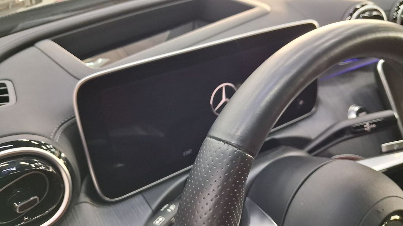 Mercedes-Benz C 200 Premium 2.0L Premium plus 2.0L AMG KIT