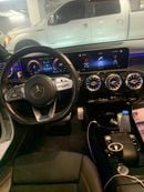 Mercedes-Benz CLA 250 Std 2.0L (221 HP)