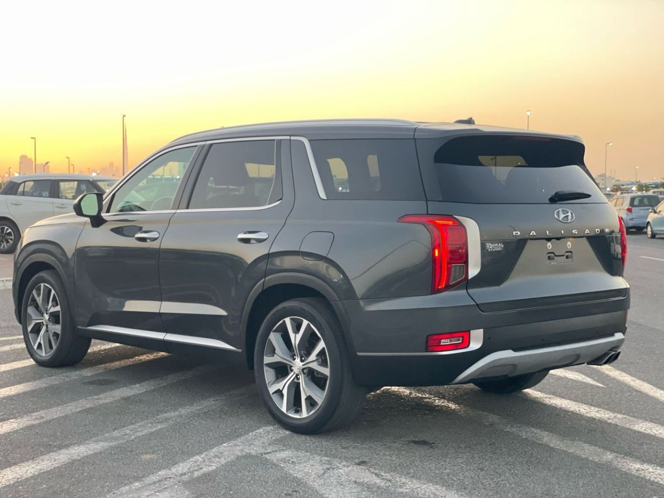 Hyundai Palisade 2021 Hyundai Palisade SEL Premium+ GDi 3.8L V6 Full Option - Sunroof & Trunk Auto - 7 Seater With Ra