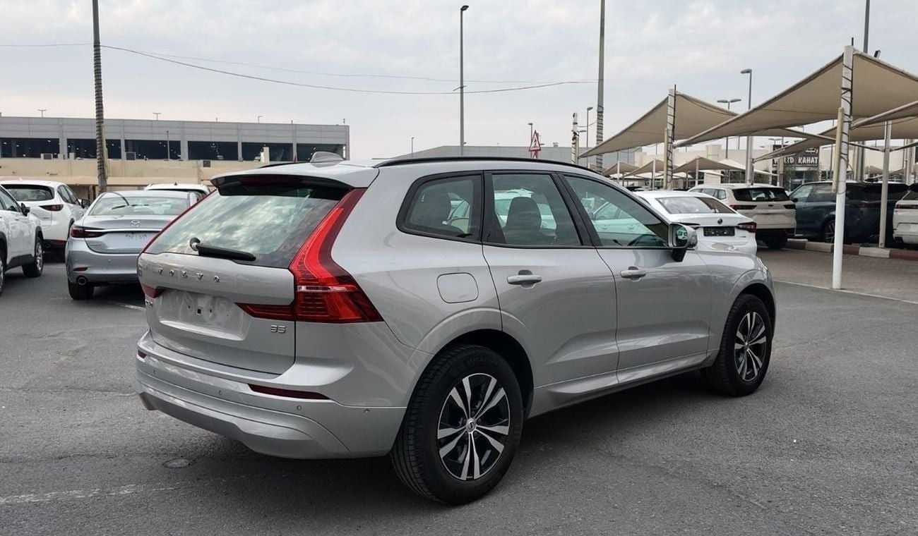 Volvo XC60 B5 2.0T Powertrain | Agency Warranty | Complete Service History | GCC Specs
