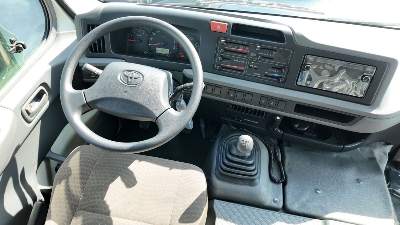 تويوتا كوستر 2026 Toyota Coaster High-Roof 23-Seaters 4.0L 4-Cyl Diesel M/T RWD