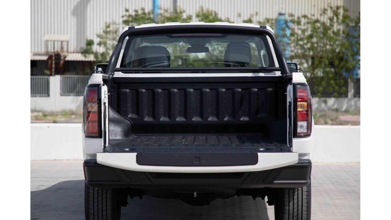 JMC Grand Avenue 2024 JMC Grand Avenue 2.3 DV 4X4 - White Pearl Inside Black & White | Export Only