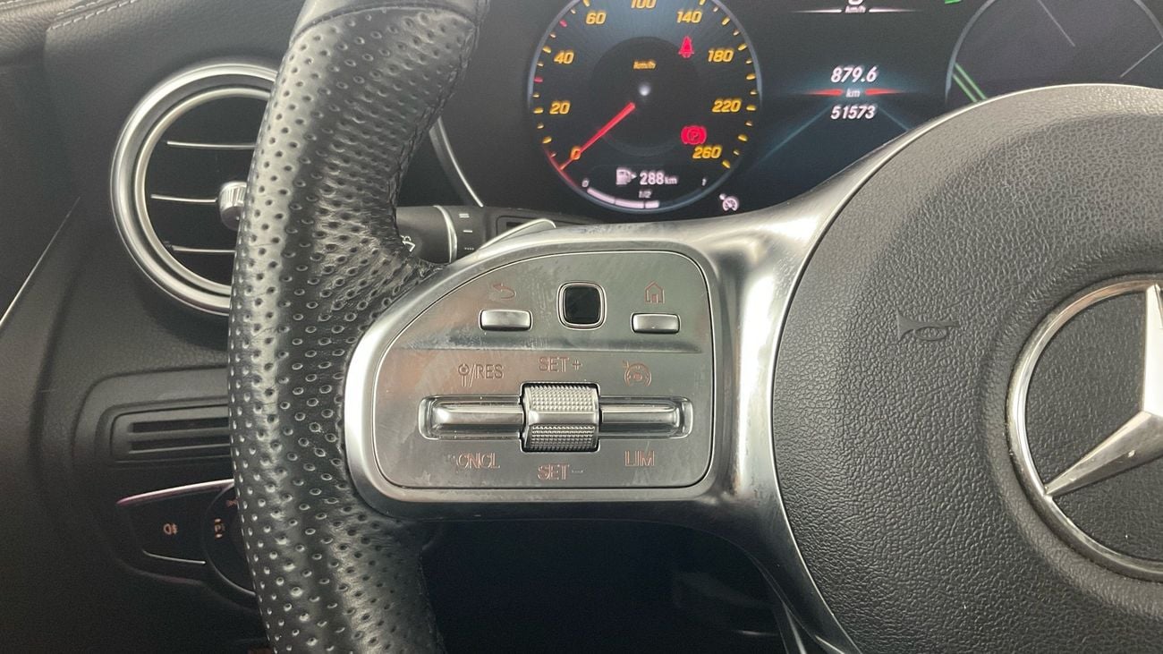 مرسيدس بنز GLC 200 Premium+ | upto AED 20,000 Ramadan Discount | شامل الضمان | 0 ﺪﻔﻋﺓ ﺃﻮﻟﻯ