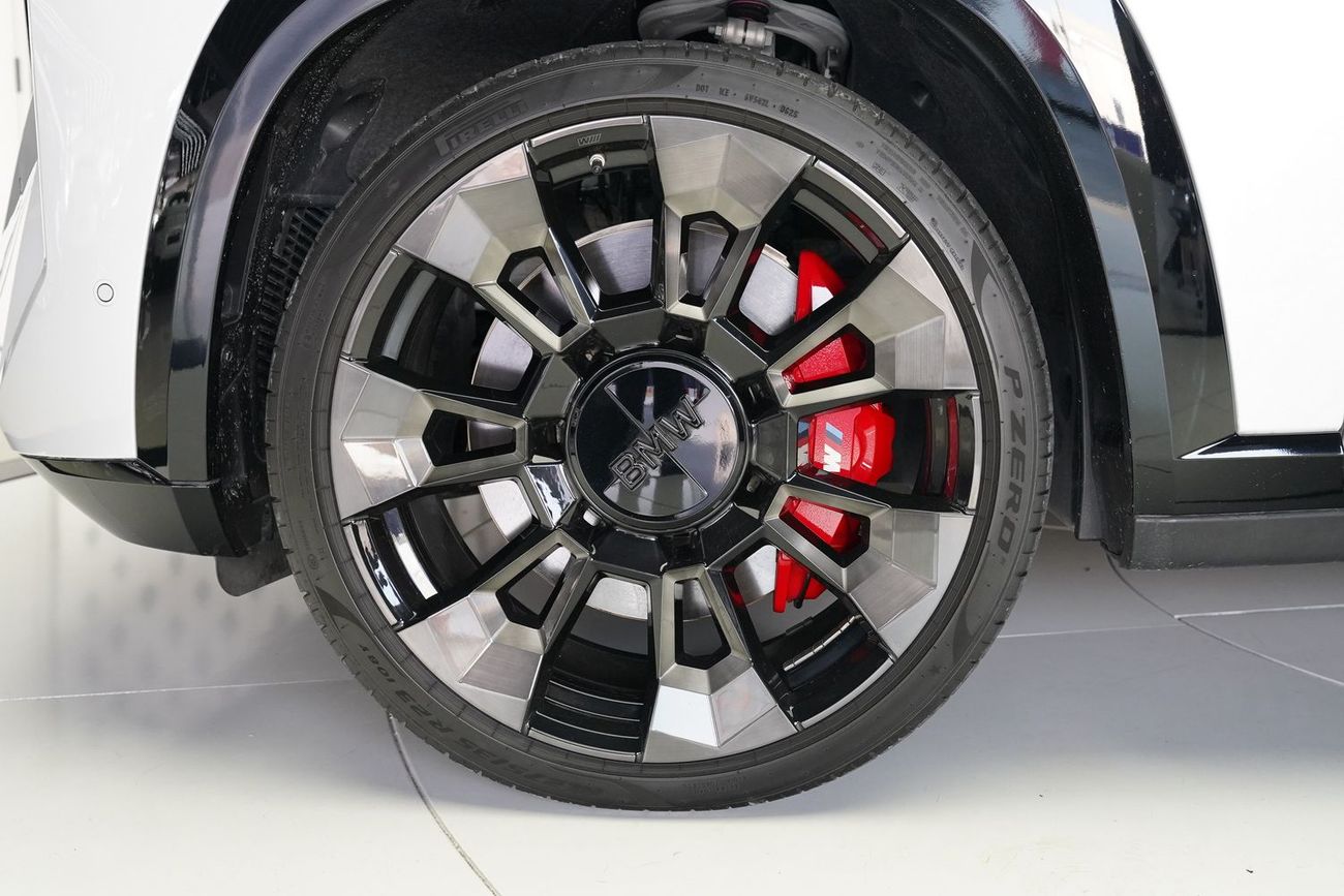 بي أم دبليو XM