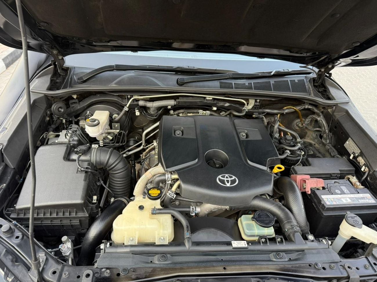 Toyota Hilux SR5 with full option 4x4