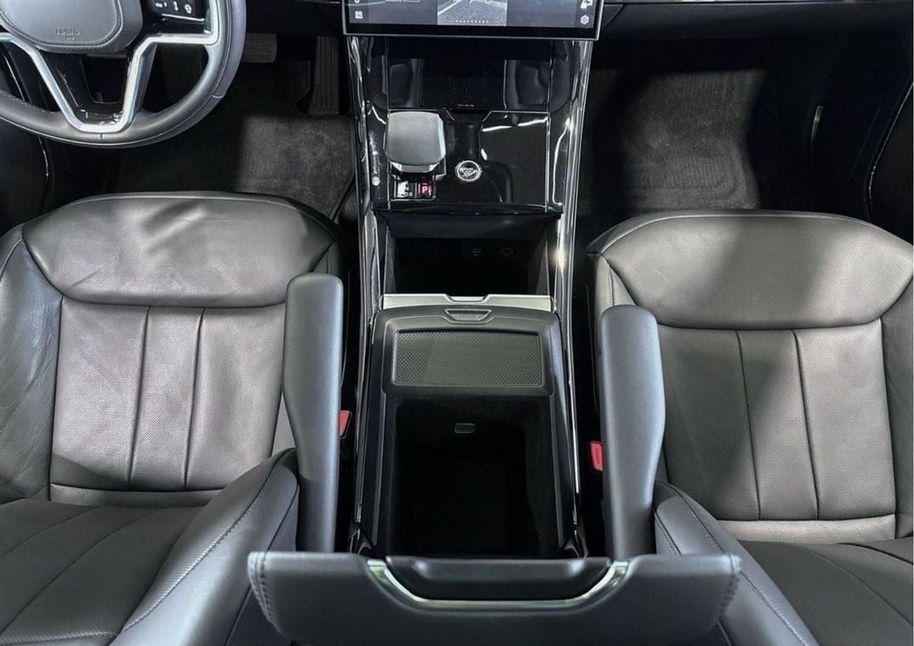 Land Rover Range Rover Sport Clean Title - all service history done in AL TAYER MOTORS