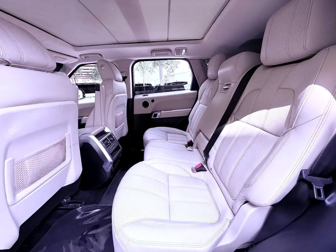 Land Rover Range Rover Sport HSE صبغ وكالة بدون حوادث رنج سبورت