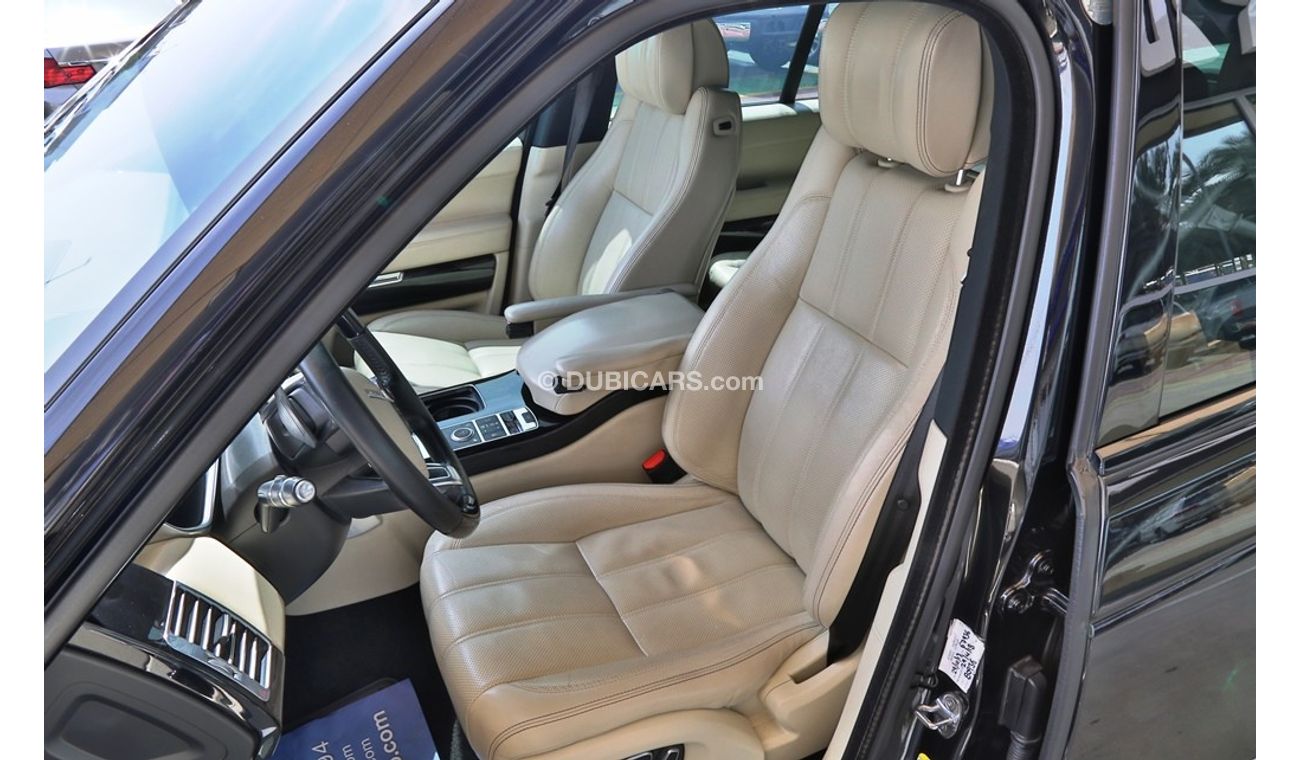 Land Rover Range Rover (with Al Tayer Service History)
