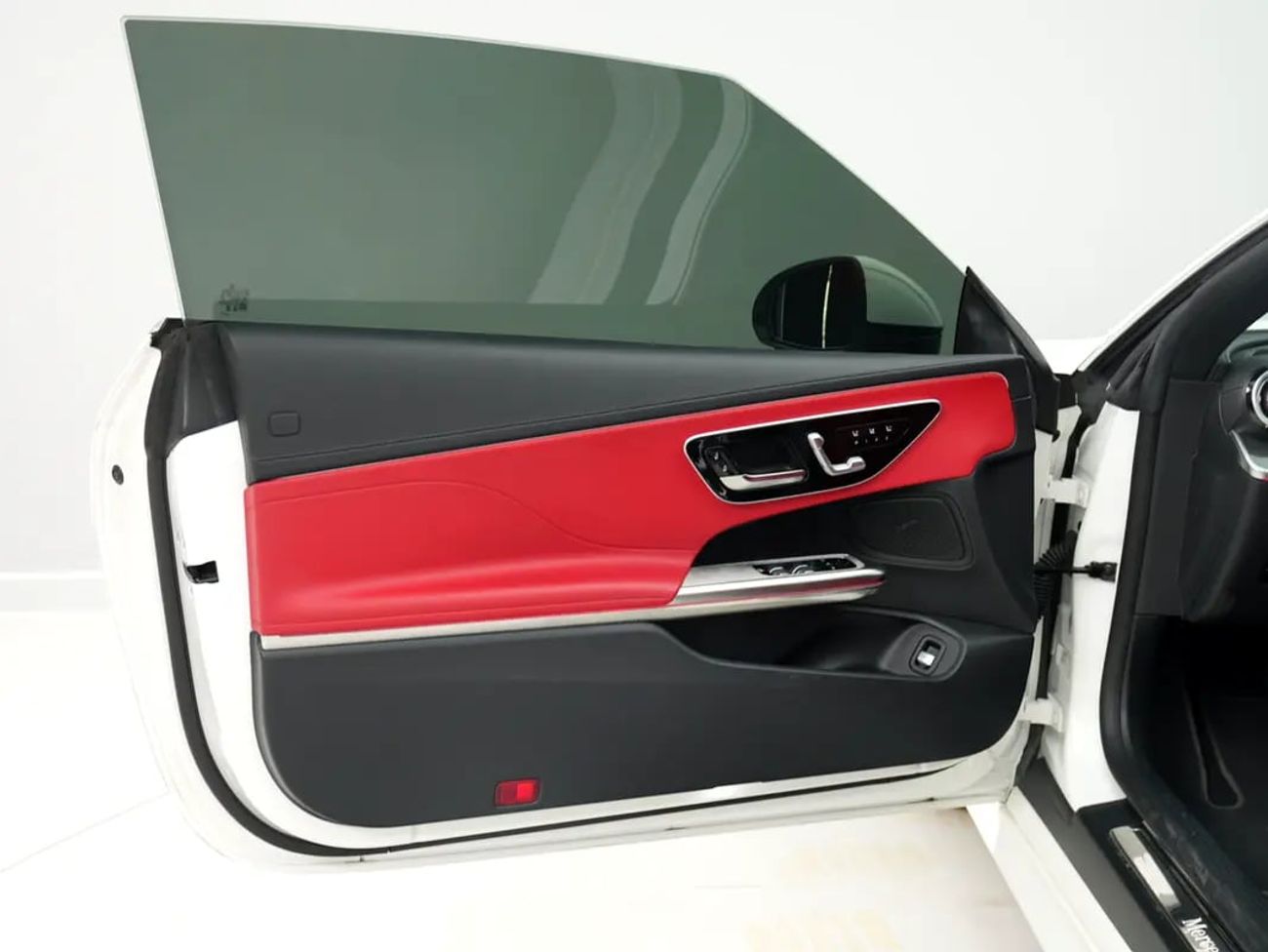 مرسيدس بنز CLE200 STD LOW Mileage CLE 200 Carbriolet