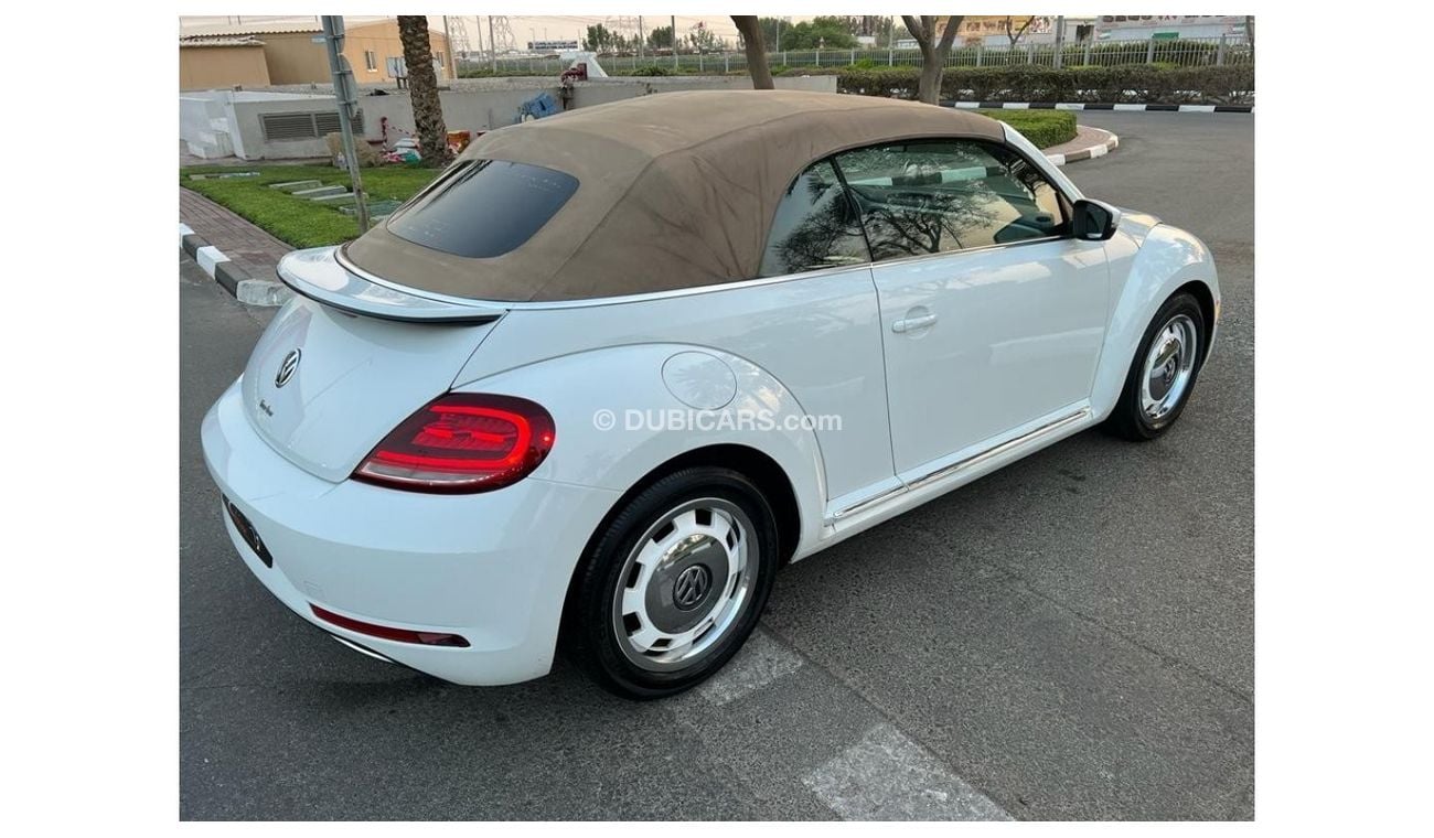 Volkswagen Beetle VOLKSWAGEN BEETLE TURBO 2018 IN LOW MILEAGE CONVERTABLE