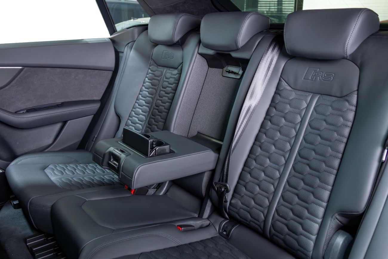 Audi RS Q8 TFSI quattro 4.0L Black On Black-Al Nabooda Warranty andService Contract-Special Order-Carbon Cerami