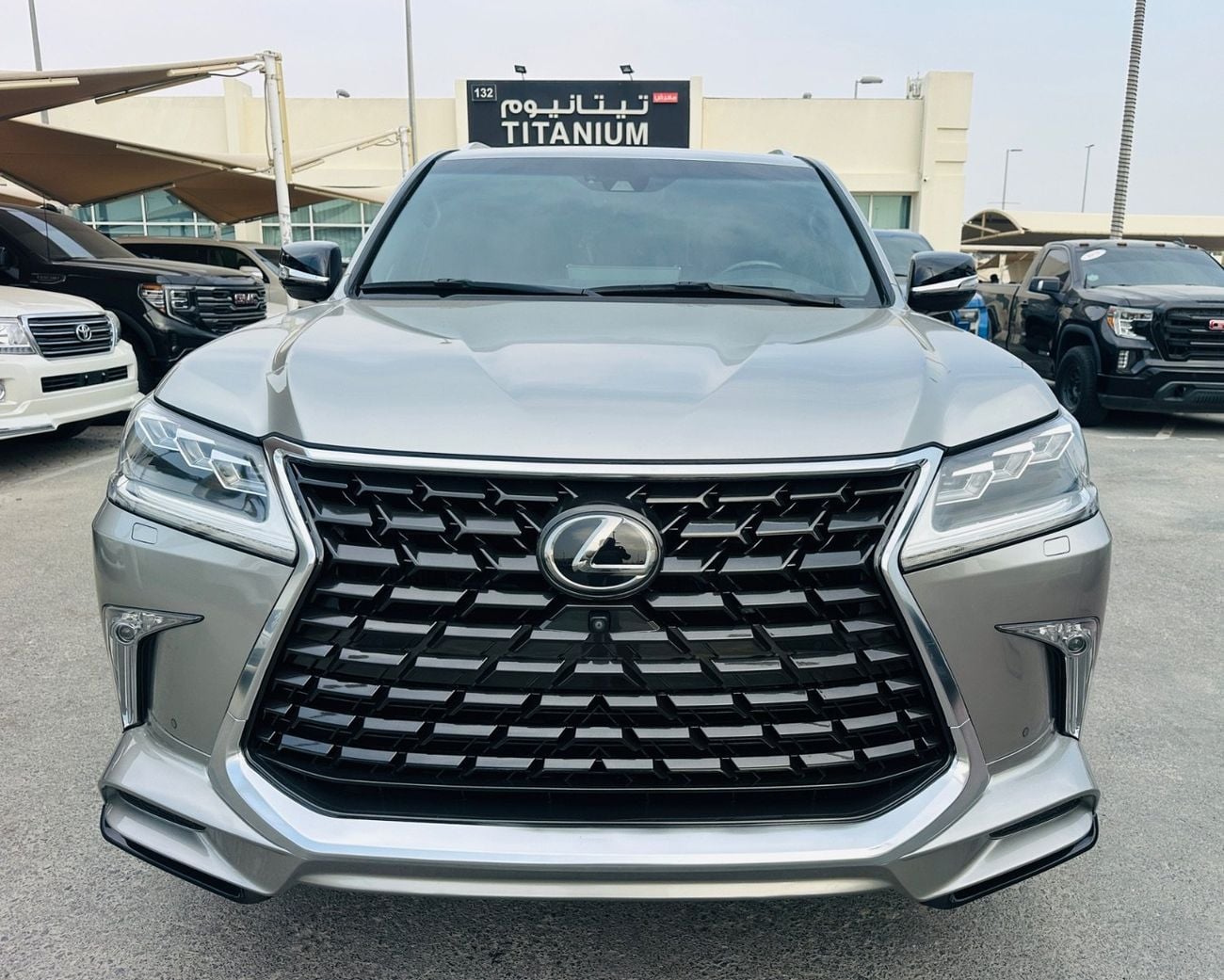 Lexus LX570 SIGNATURE